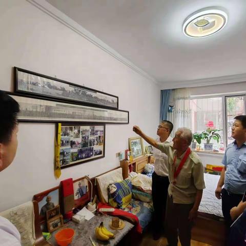 斯大林街道江桥社区“峥嵘岁月，永不褪色”庆八一主题活动