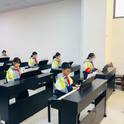 多彩选修，多元成长