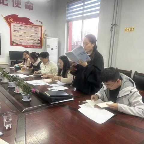 研思润心 共读致远——张翠名师工作室11月份读书分享会活动纪实