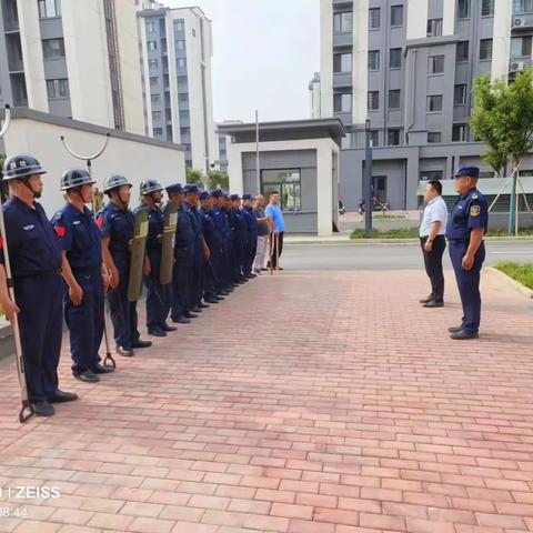 以练备战，安全守护丨玉泉花苑邻里中心开展反恐防暴演练