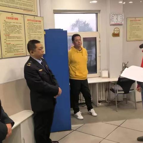 王军副区长陪同省检查组检查十一节日期间安全生产工作