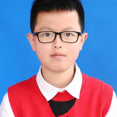 新时代的阳光少年（六8班杨峻沣）