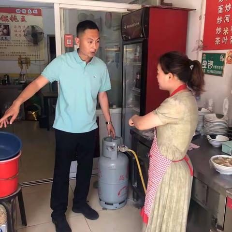 【东关街道】燃气安全检查常抓不懈 坚决筑牢辖区安全防线
