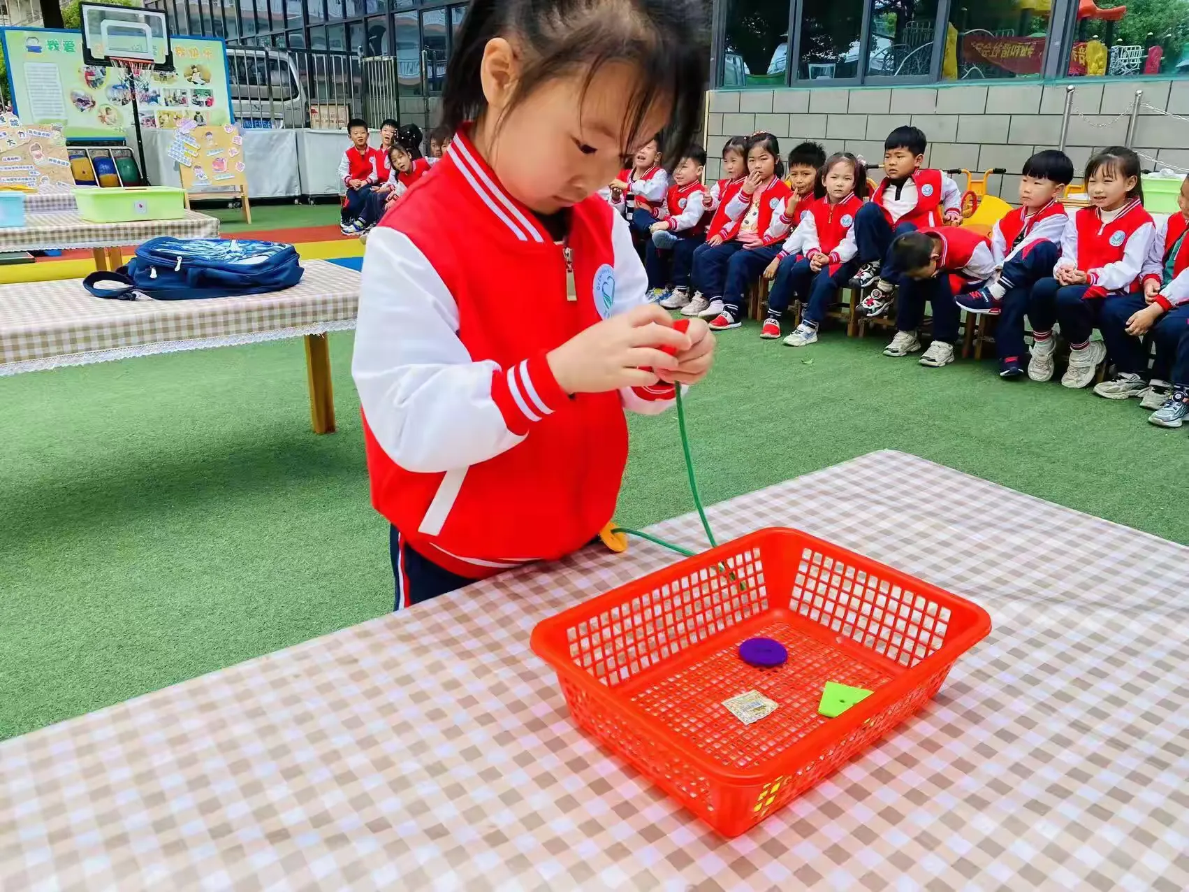简篇-“萌宝自立,自主绽放”—源汇区区直幼儿园庆五一幼儿自理能力大赛活动