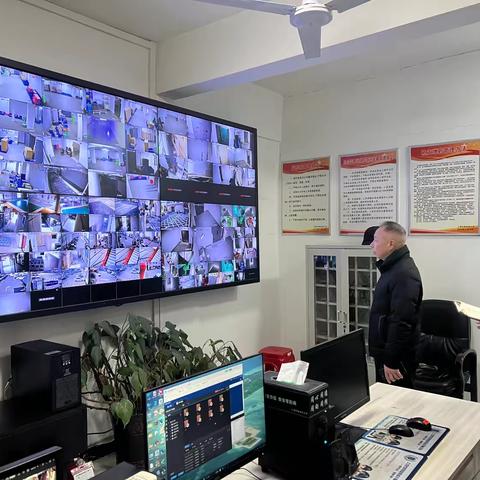 治安支队派驻保安总公司警务代表陈忠文对总公司开展安全督查