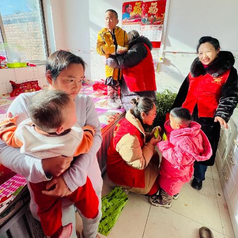 “爱心驱寒意，善行暖人间”——丰润区浭阳爱心公益协会12月份献爱心活动纪实