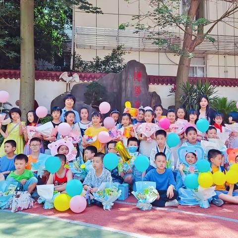时光掠影，珍藏童心-梅峰小学三年七班六一节活动