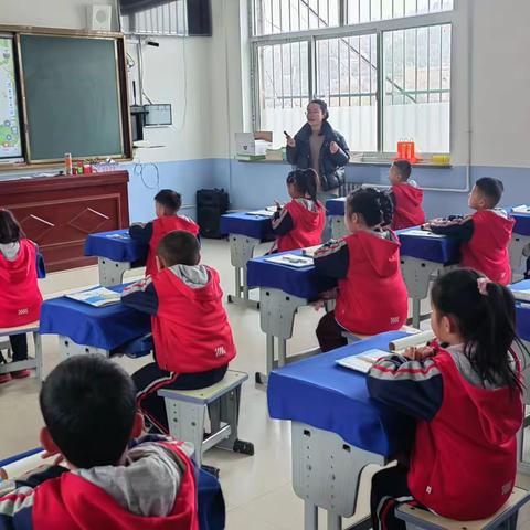 听课教研，精准把脉——希望小学深耕课堂促提升