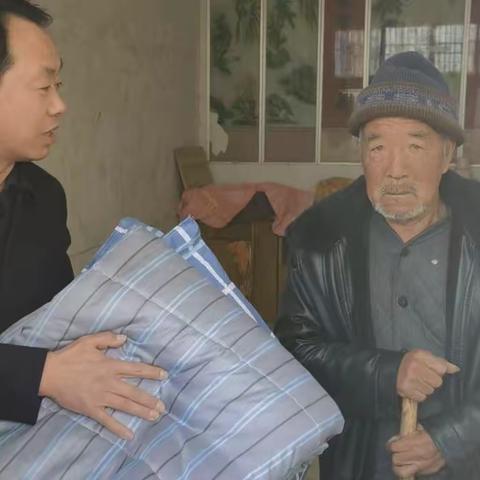 送温暖御寒冬，冬日慰问显真情--顺店镇帮联干部开展冬季送温暖活动