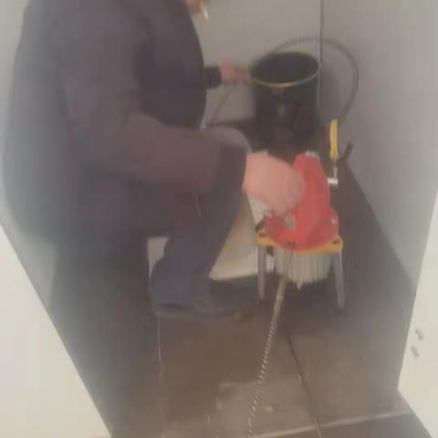 【蒙速办·呼宜办·帮办代办】保全庄社区维护维修公共卫生间