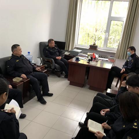 绷紧节日“安全弦”  把好五一“卫生关”