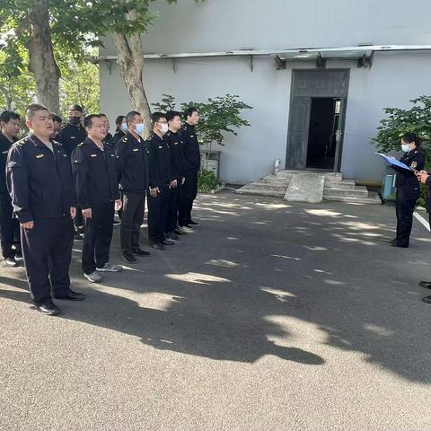 公用事业执法大队组织召开周例会