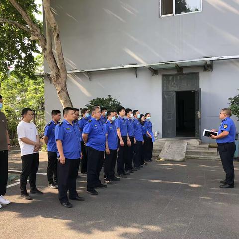 公用事业执法大队组织召开周例会