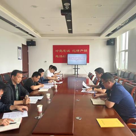 魏县消防救援大队组织多部门学习《民政服务机构、医疗机构、托育机构、幼儿园等单位场所自救能力较弱区域消防安全管理规定》
