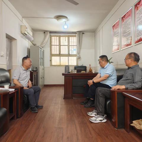 真情帮扶暖人心——甘亭街道人大代表接待选民日活动