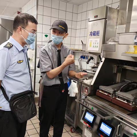 海口市市场监管局美兰分局强化餐饮油烟治理助力大气污染防治