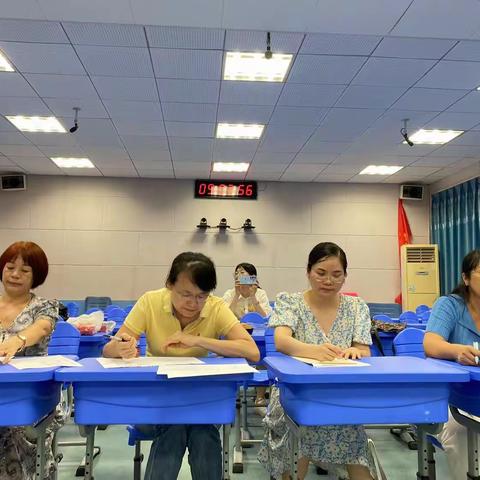 魅力英语，绽放精彩 — 海南华侨中学第六届初中英语演讲比赛选拔赛