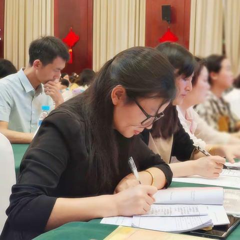 打开教育视野，促进教师成长——记浯口中心小学语文教师赴婺源观摩学习