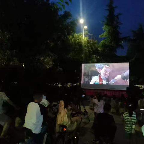 今日杜桥‖“逆转时空 精彩来袭”——西华社区公益电影放映