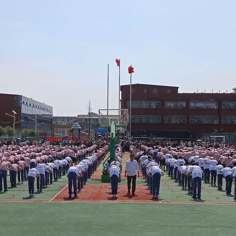 颍上县西三十铺镇人和中学小学部“携手共助 幸福成长”开放日活动