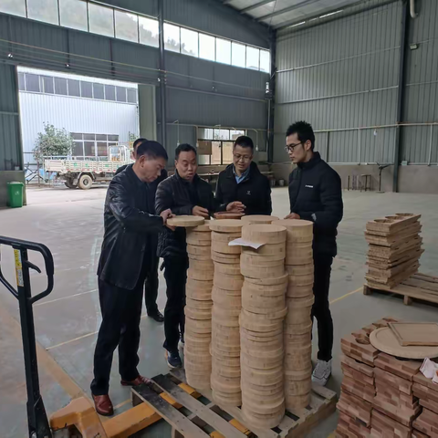 福建省品匠茶居科技发展有限公司考察治平畲族乡竹家具产业发展项目