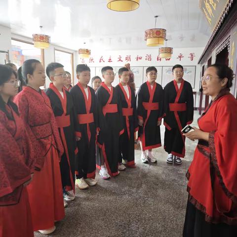 礼敬圣贤，赓续薪火——四平十七中七年九班孔子学苑研学纪实