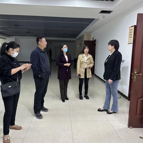 区委组织部领导到新石街道盛世大厦检查指导楼宇党建工作开展情况