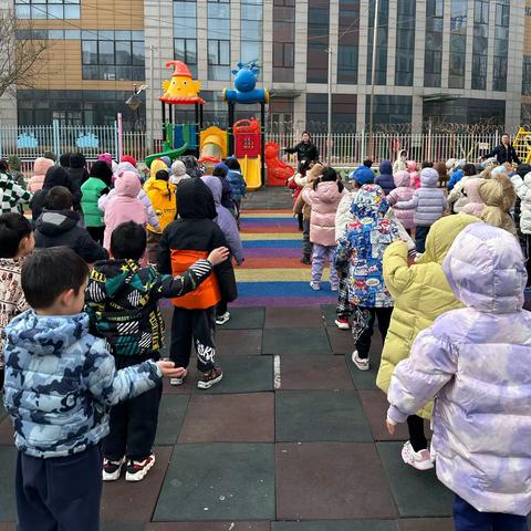 辅仁新起点幼儿园大一班3月4日日常分享