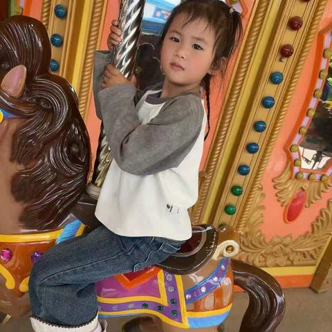 汲取绘本智慧 分享阅读快乐——寨卢幼儿园绘本故事屋（第六十五期）