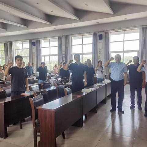 追忆初心誓言 永葆党员本色——王庄镇机关党支部开展“学习全会精神 争先进位实干”主题党日活动