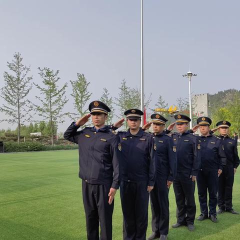 培训学习强素质 队列训练树形象