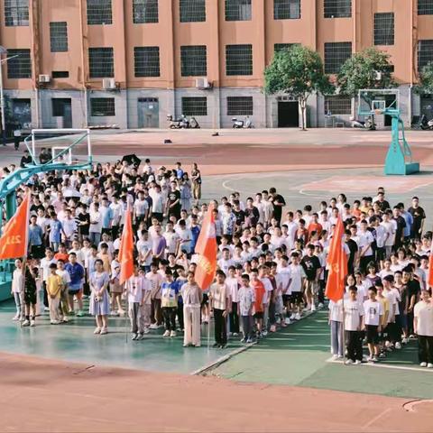 铭记胜利之路，共绘时代新章——林城镇中学2025年秋季开学第一次升旗仪式