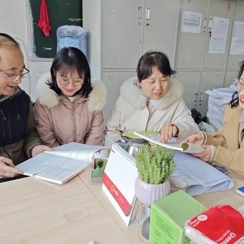 百卉含“英”，妙“语”生花——高三英语组备课活动