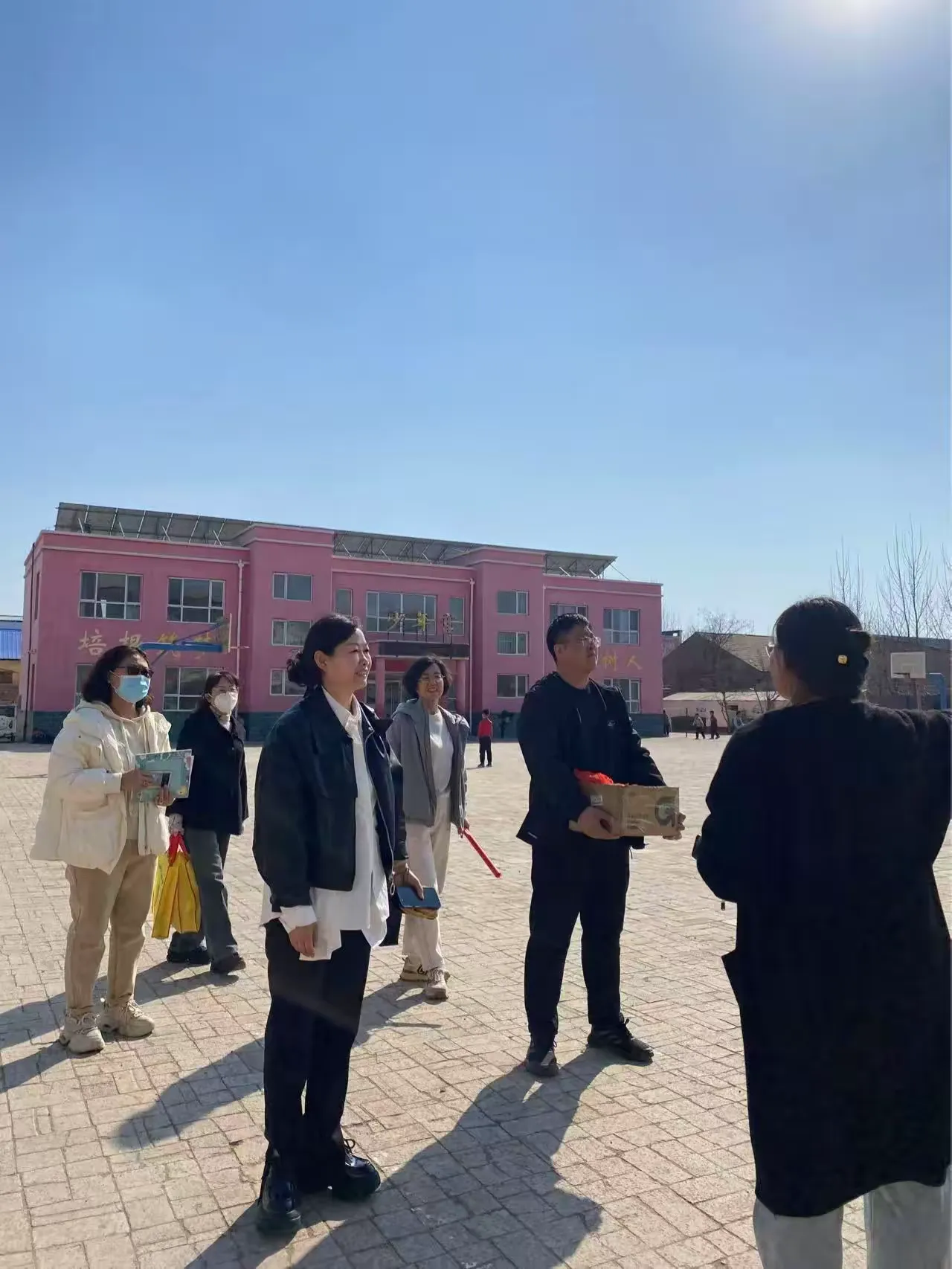 简篇-“快乐教育”送教下乡,点亮乡村少年宫教育之光