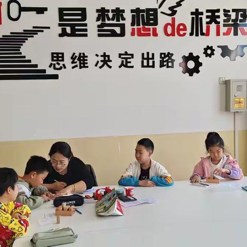多彩公益课 点亮少年梦——青少年活动中心多项公益培训班顺利开班