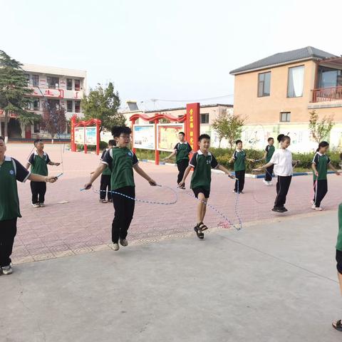 曲沟小学———花样跳绳