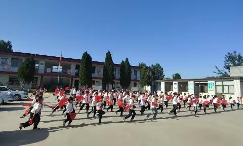 西岳村小学特色课后服务-大型扇操《中国功夫》