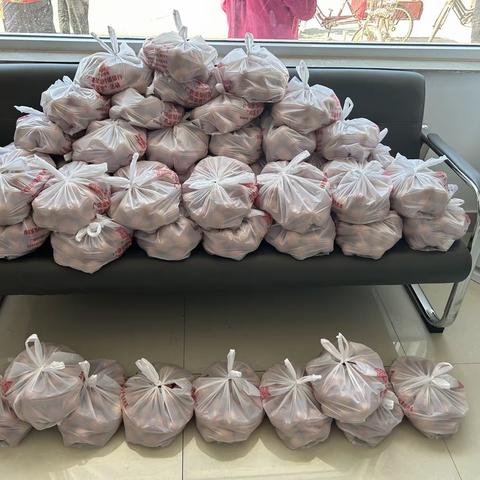 广饶梁邹村镇银行高港便民服务点鸡蛋节及父亲节重磅活动推出