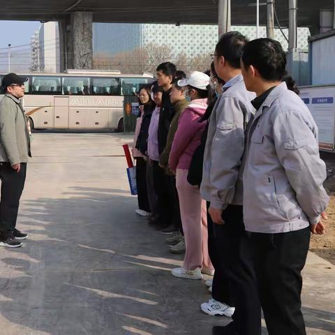 济南市排水服务中心开展“相约春天 植绿护绿”主题党日活动