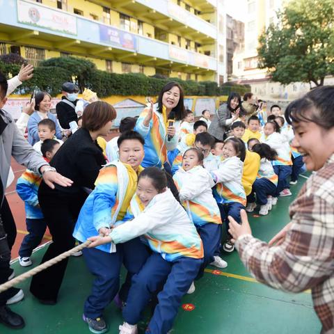 运动强体魄  一起向未来一一三八亭小学222班拔河比赛作文集(一)