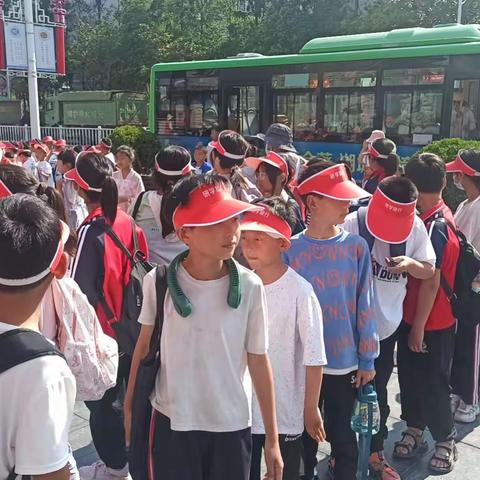 拥抱美丽自然 书写少年美篇——滕寺小学研学旅行主题活动