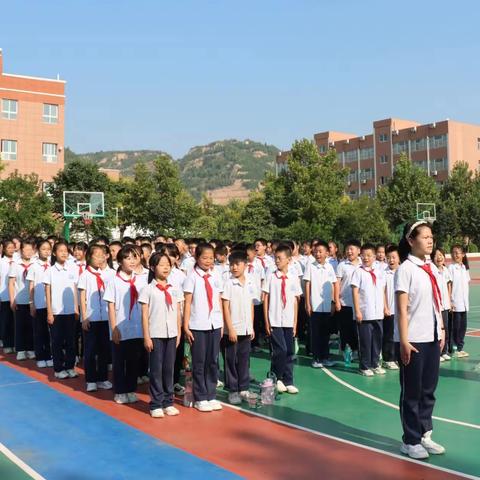 城关镇中心小学：火热九月  激情飞扬之军训掠影（二）