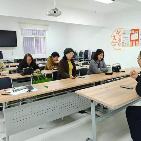声润芳华 诵启新程 ——嘉乐园老年大学朗诵班顺利开课