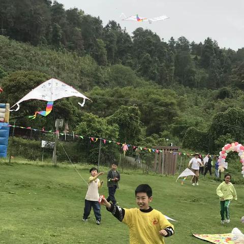 "筝春色，享春趣"风筝节圆满成功！