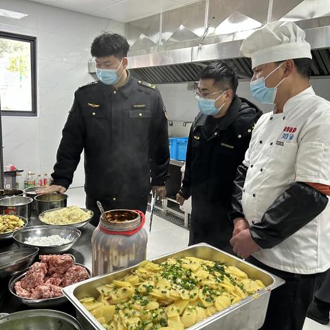 保障校园食品安全，柳城所开展校园开学第一餐食品安全检查