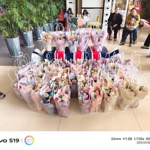 奋进新征程，巾帼绽芳华——洪洞县妇幼保健计划生育服务中心开展庆“三八”国际妇女节主题观影活动