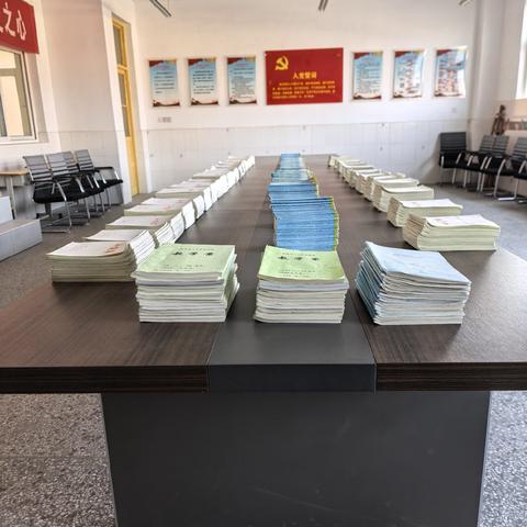 细查常规强根基，深耕教学待花开—前杨坟小学教学常规检查纪实
