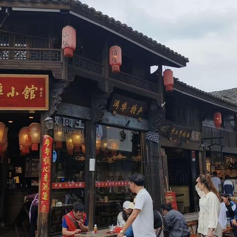 我的快乐、养性与美食之旅——记八10班的研学活动