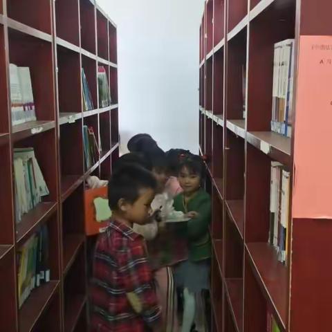 书香润童年，好书伴成长