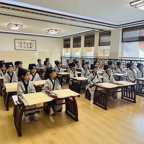 【读书明理·成志于学】——凫山小学附属幼儿园开笔礼活动